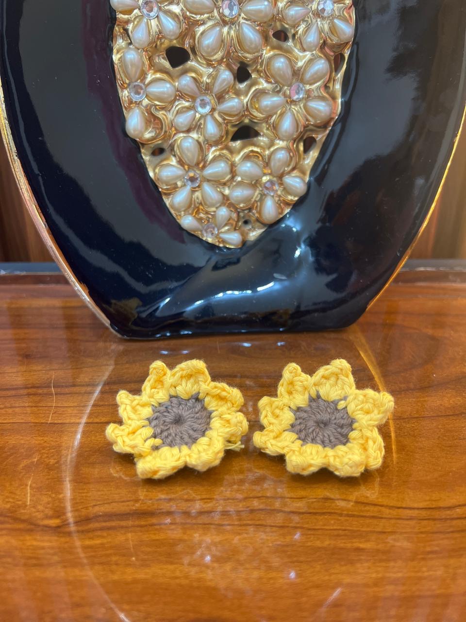 SunnyBloom Crochet Clip