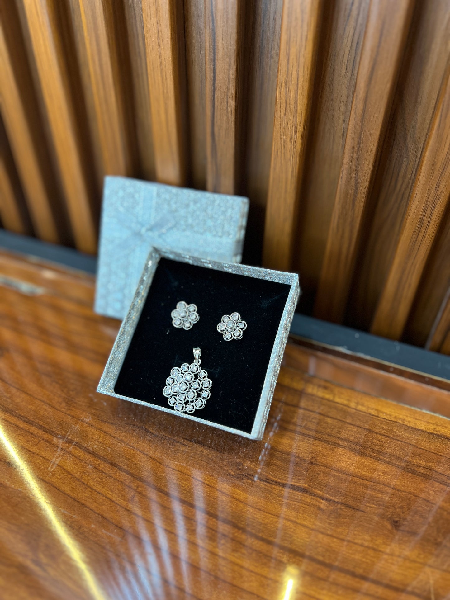 Sparkling Floral Diamond Pendant Set