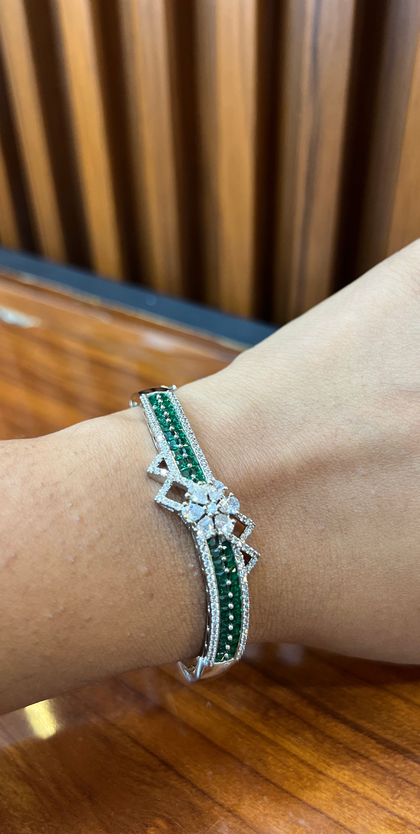 Emerald Dazzle Crown Bracelet