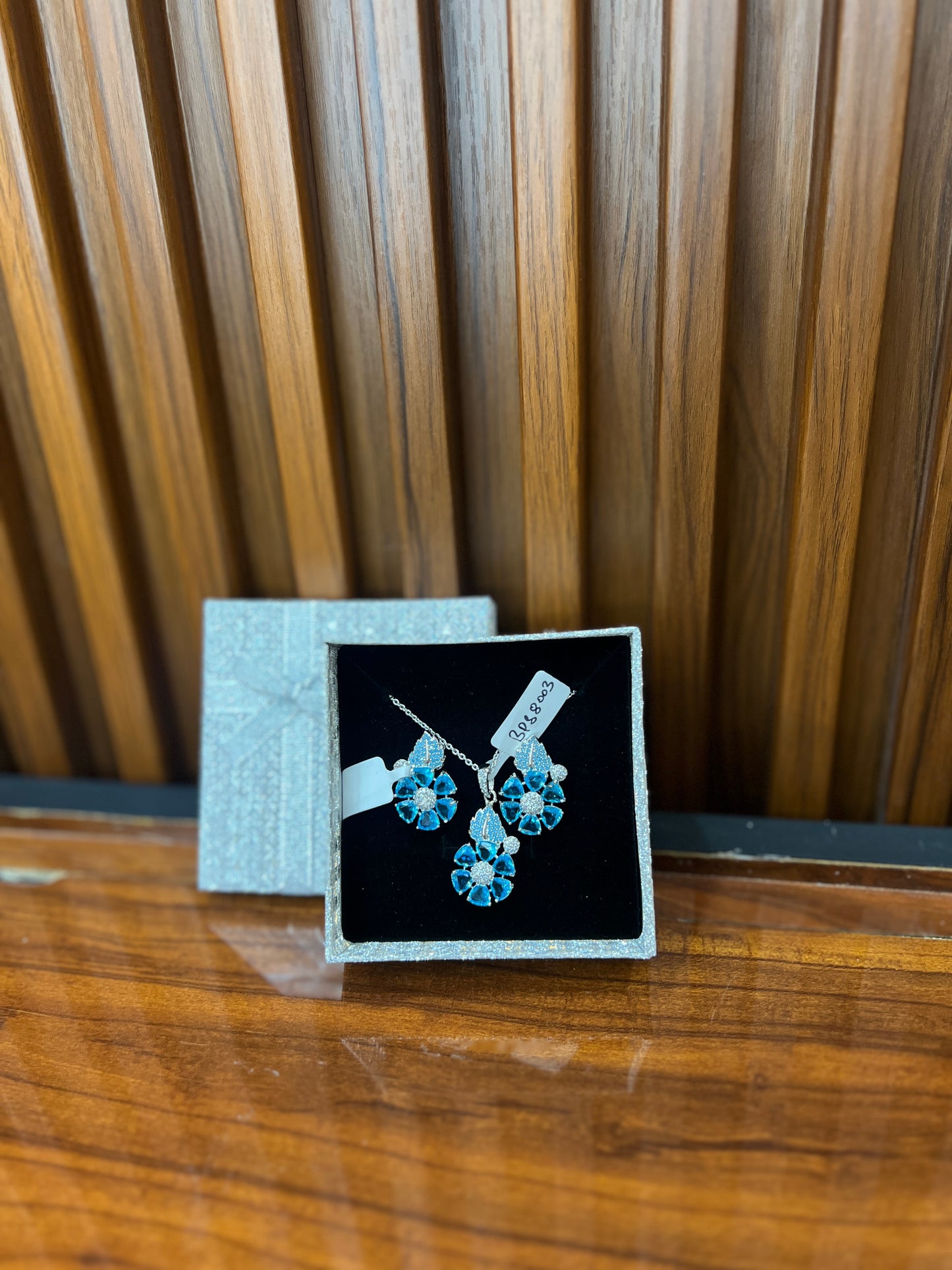 Blue Blossom Pendant Set