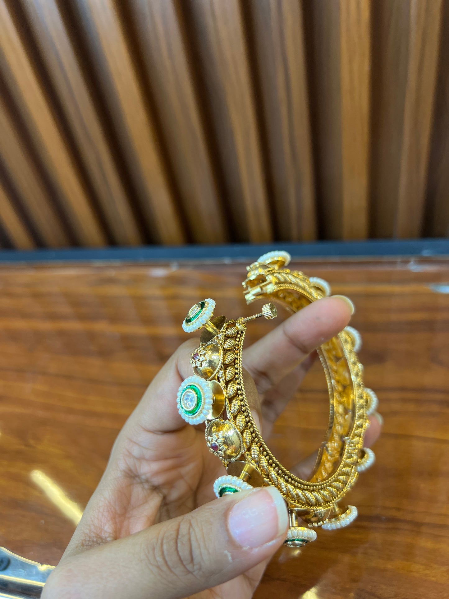 Royal Chakri Pacheli Bangles