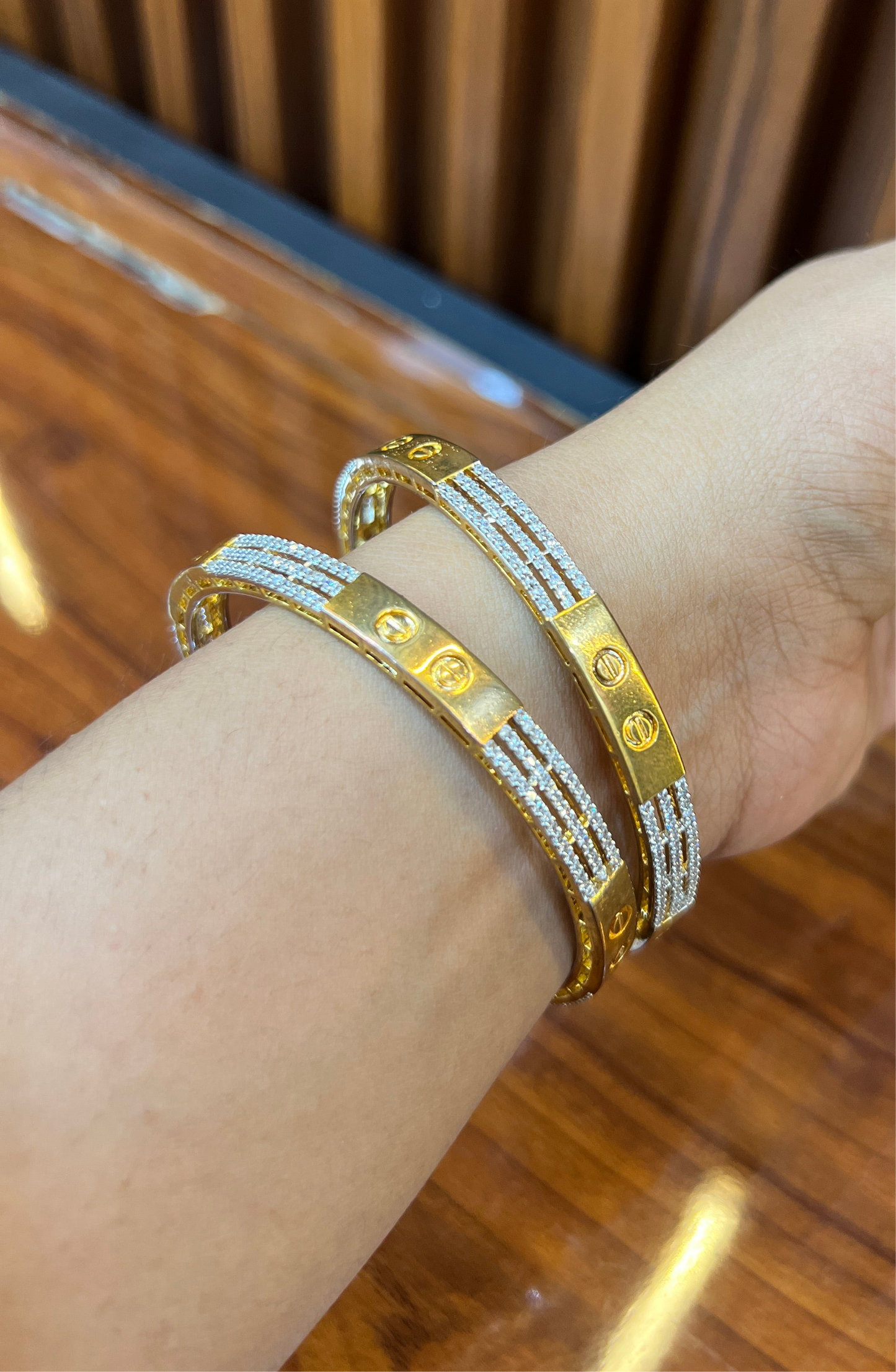 Royal Bolt Elegance Bangles