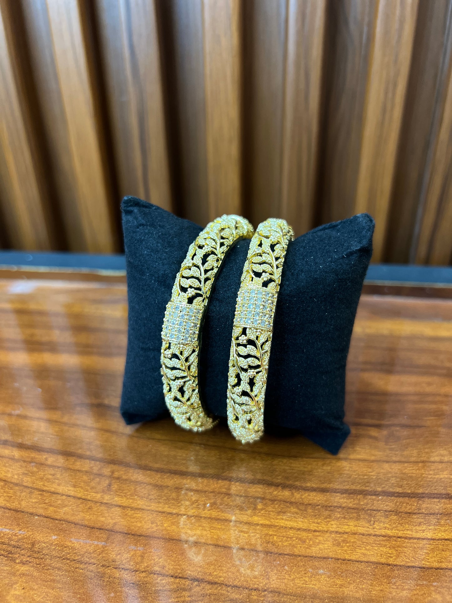 Regal Leafy Glow Bangles