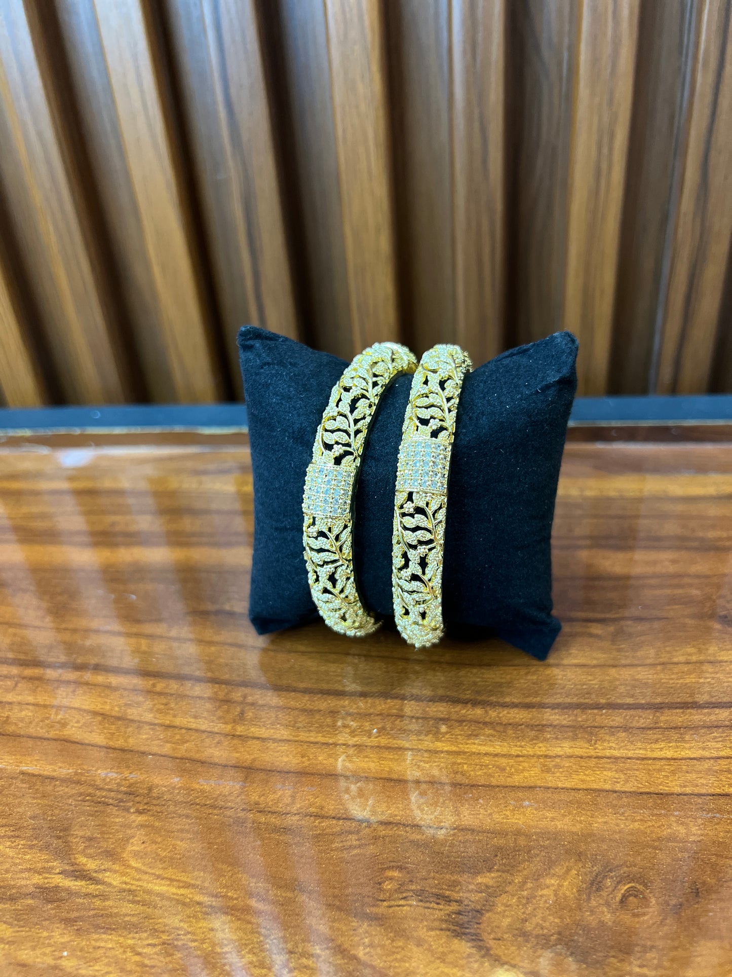 Regal Leafy Glow Bangles