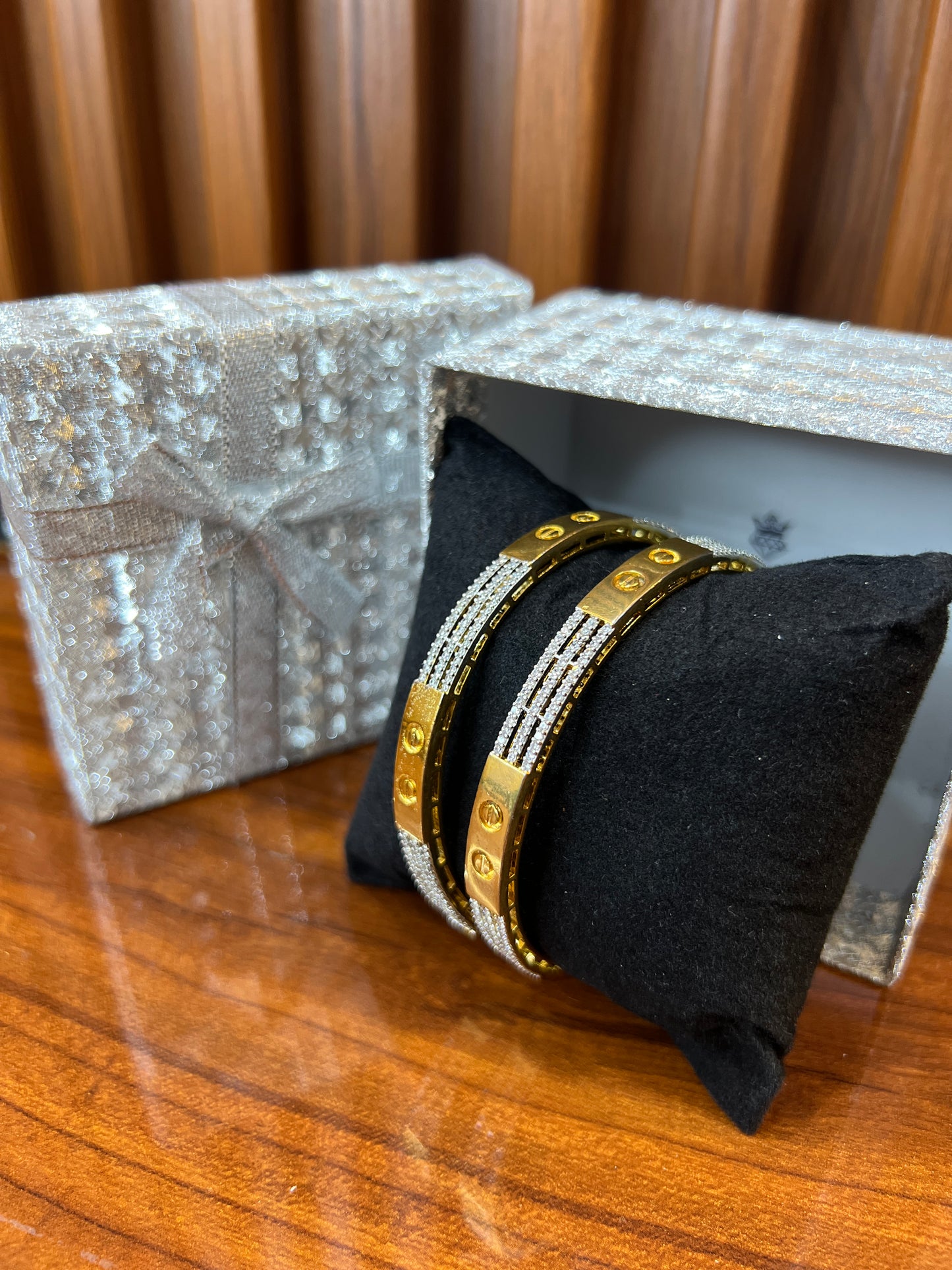 Royal Bolt Elegance Bangles