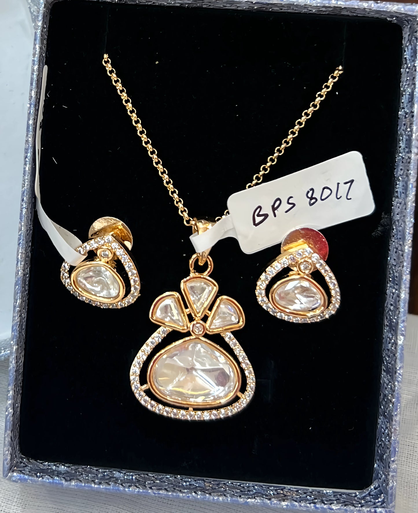 Crystal Glow Pendant Set