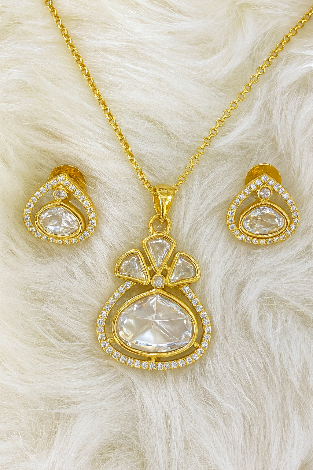 Crystal Glow Pendant Set