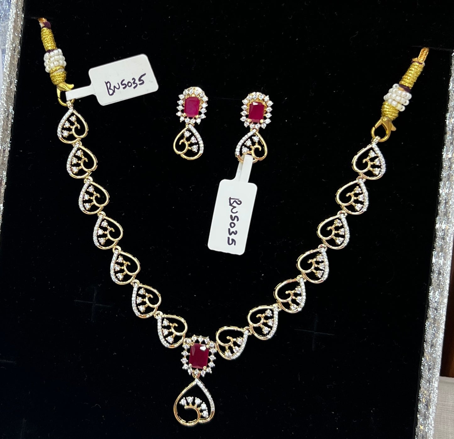 Ruby Glam Heart Necklace Set