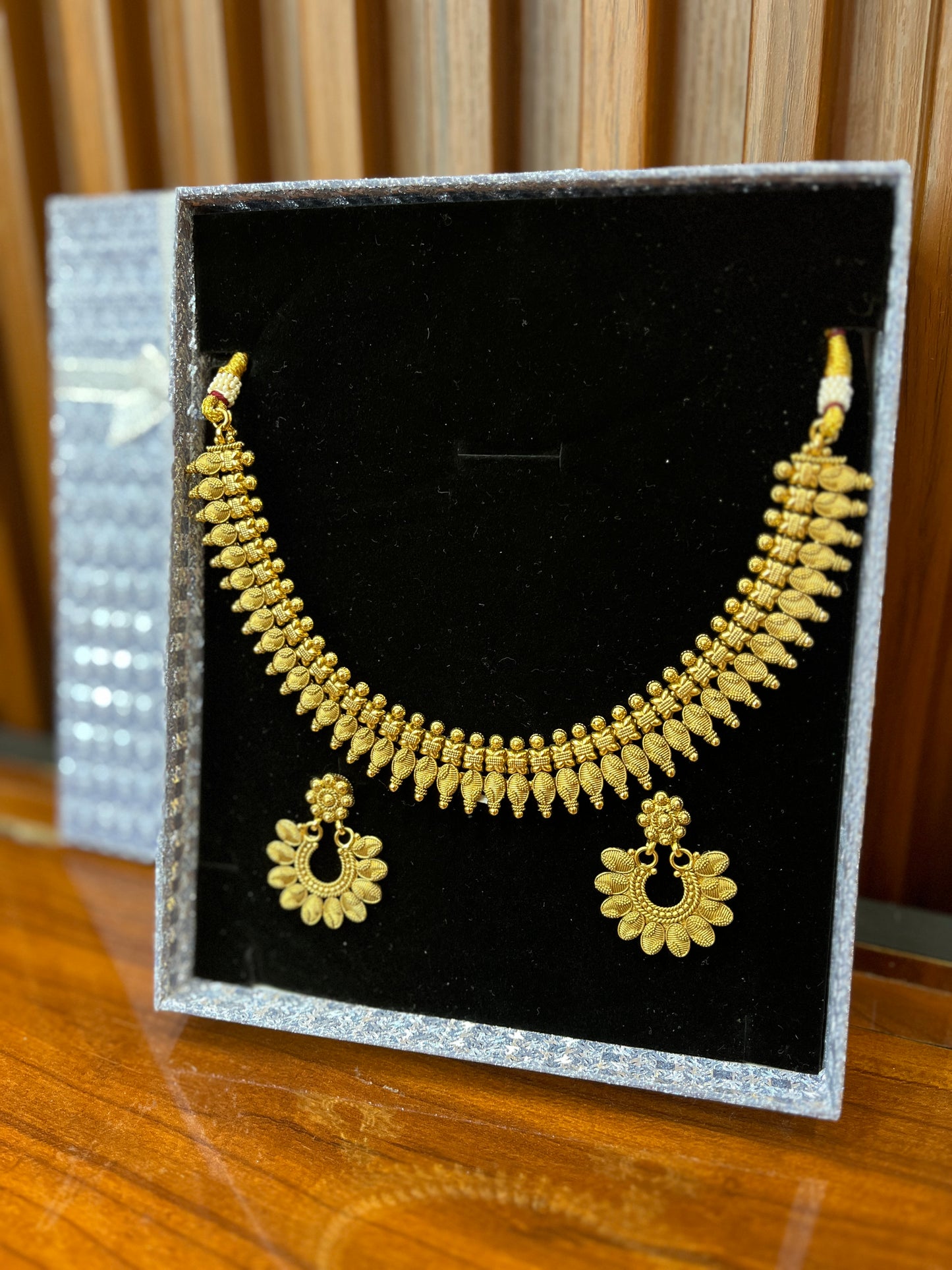Elegant Matte Temple Necklace Set