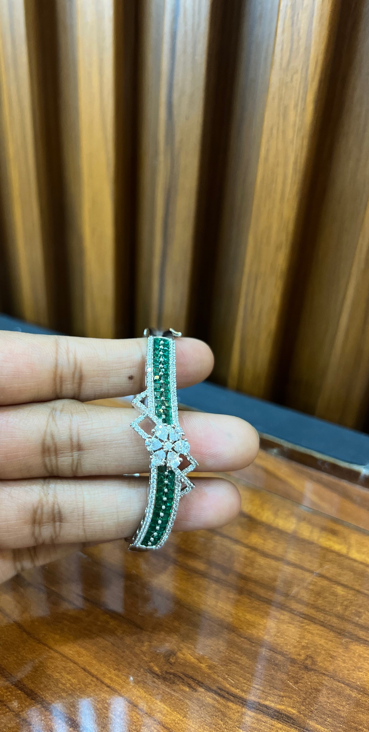 Emerald Dazzle Crown Bracelet