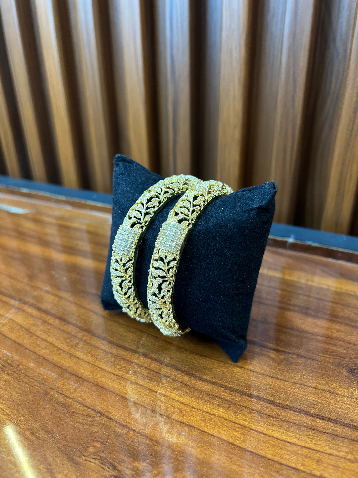 Regal Leafy Glow Bangles