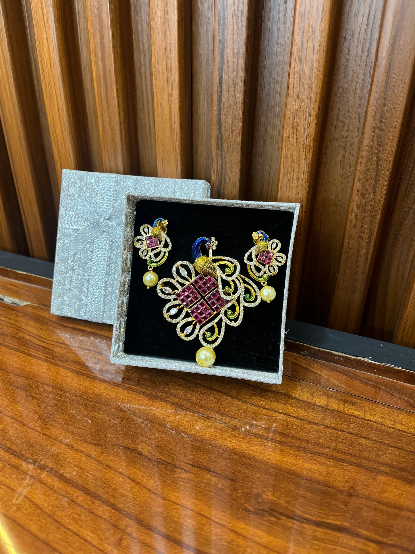Regal Peacock Pendant Set