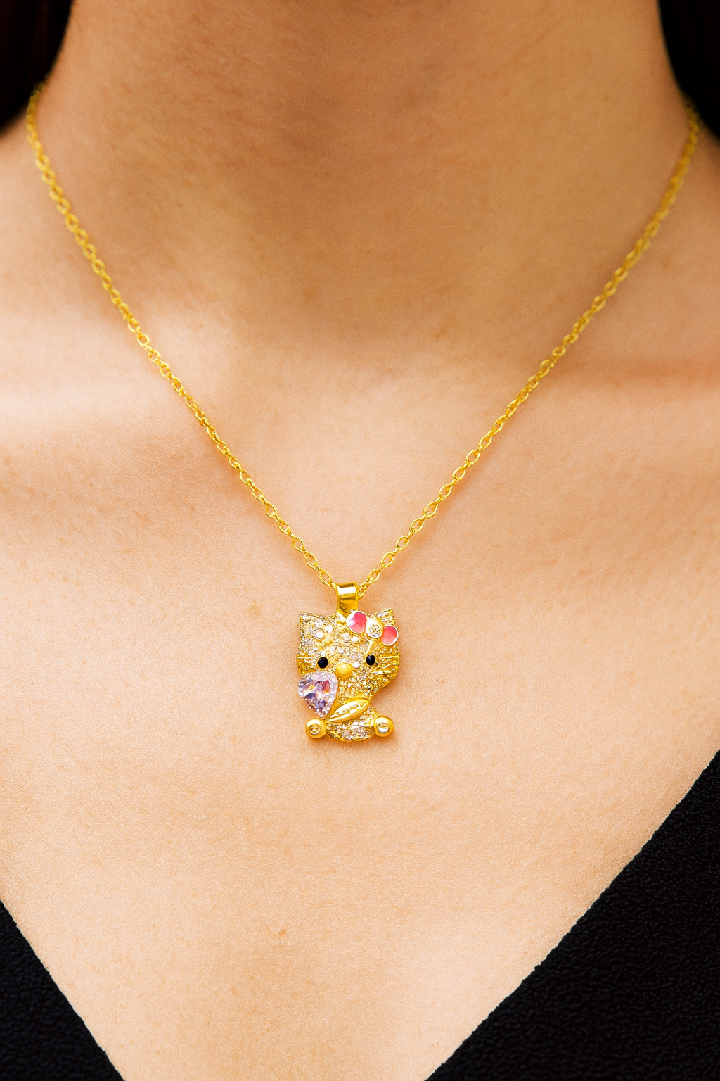Kitty Luxe Spark Pendant