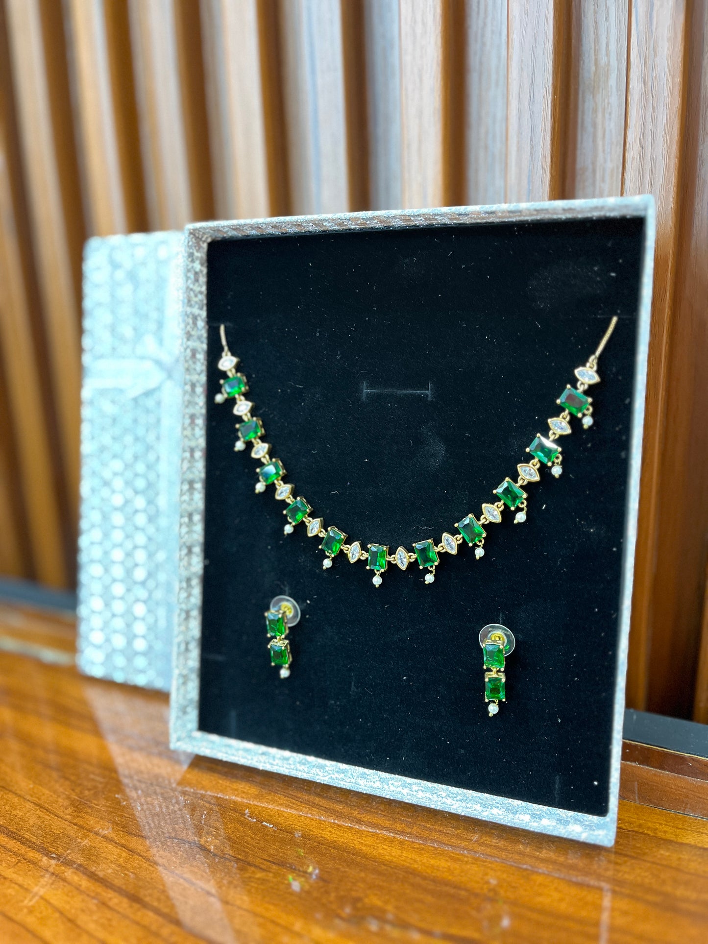 The Royal Envy – Emerald Edition