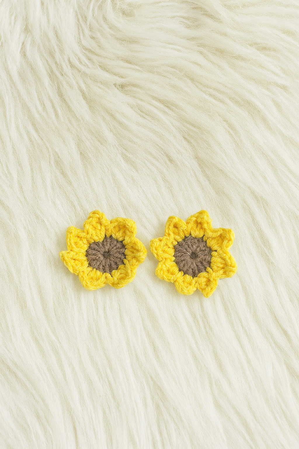 SunnyBloom Crochet Clip