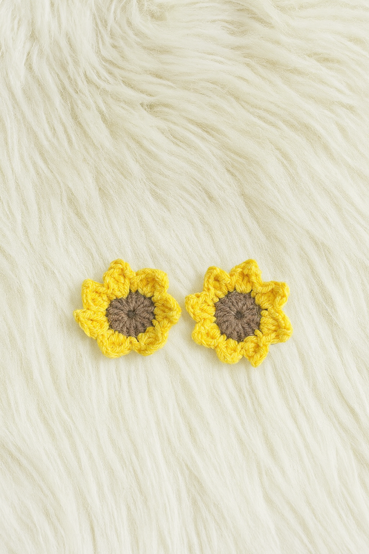 SunnyBloom Crochet Clip