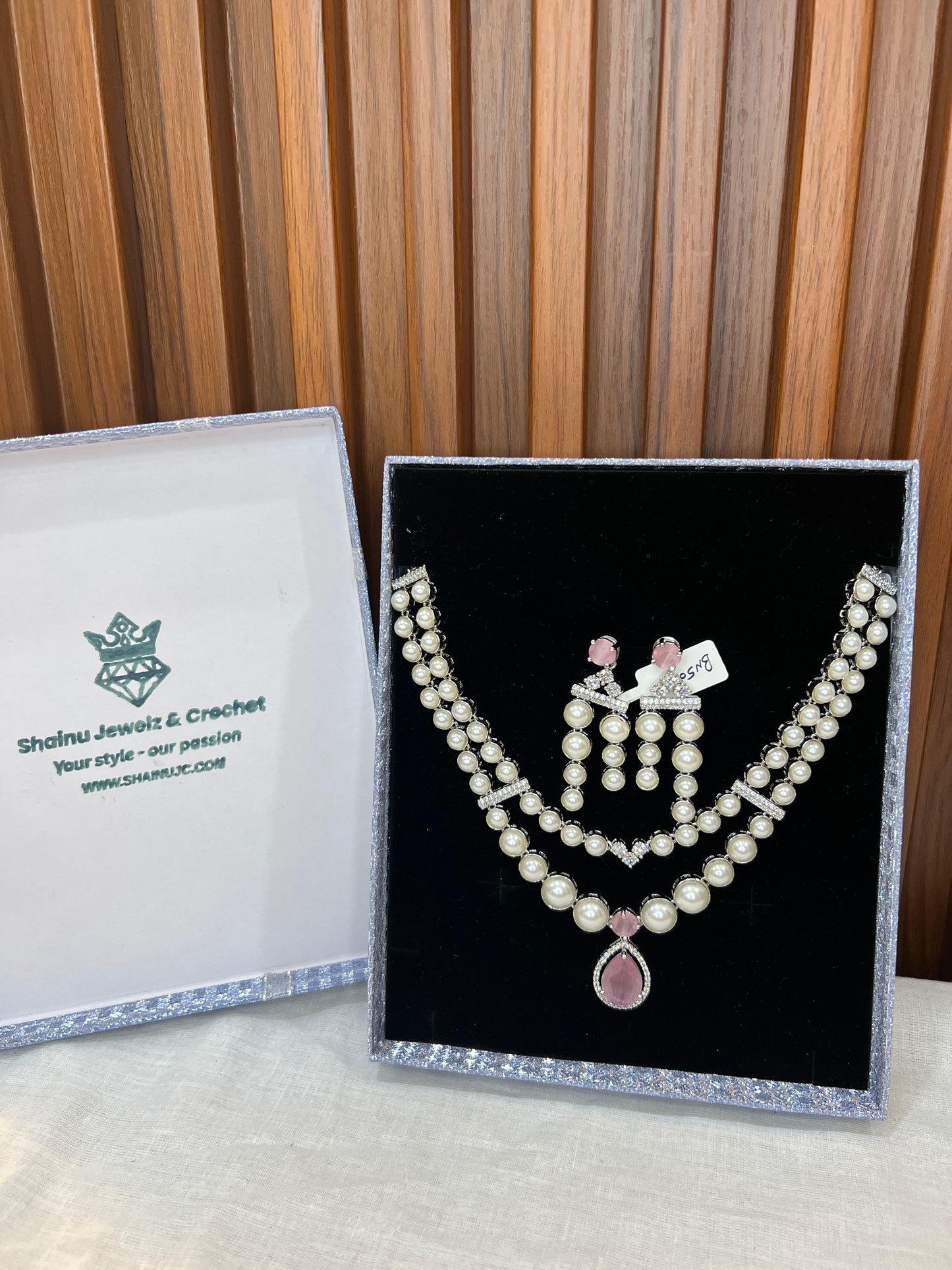Pearl & Pink Stone Necklace Set