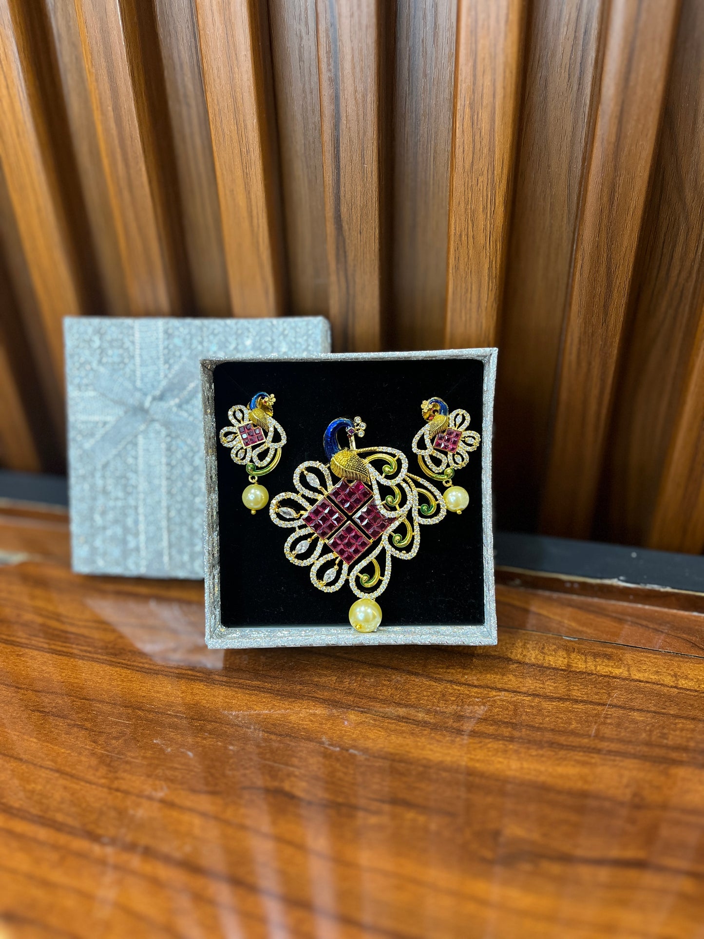 Regal Peacock Pendant Set