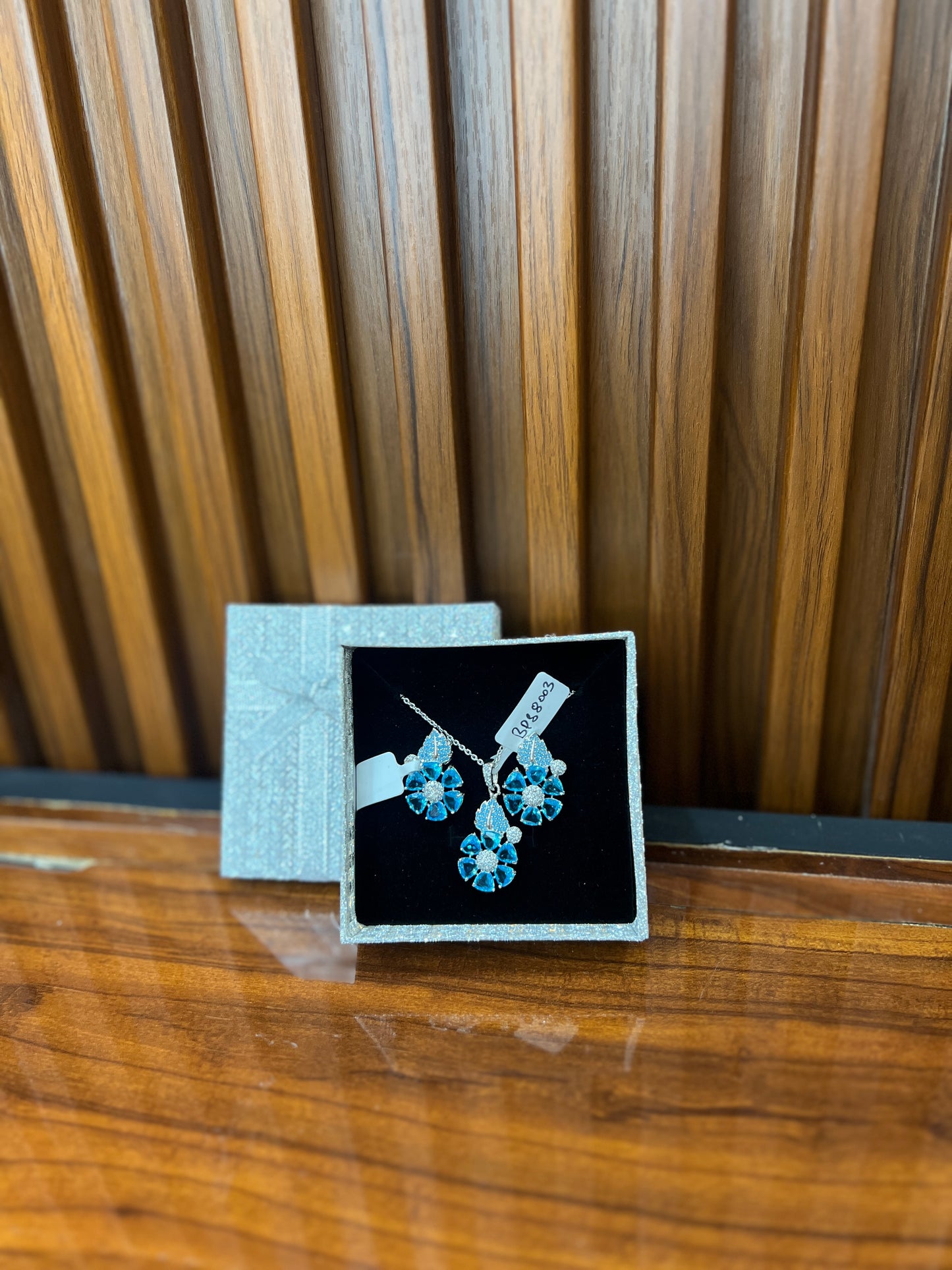 Blue Blossom Pendant Set