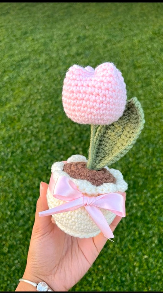 Bow Tulip Crochet Pot