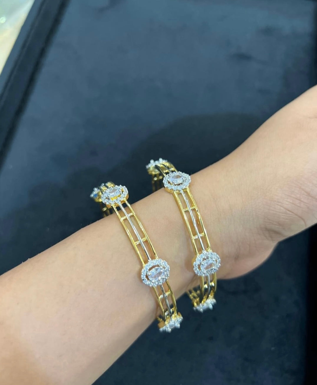 Royal Radiance AD Bangles